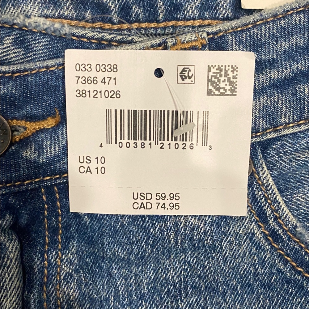 American Eagle Distressed Blue Jean Shorts. Size 10 - Picture 2 of 4